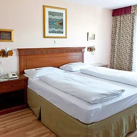 Alpenkrone Hotel 4*