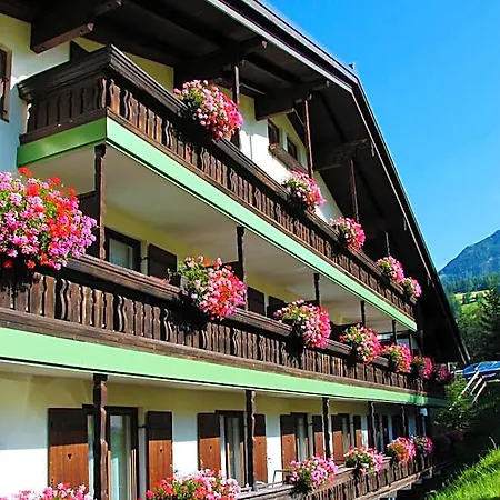Alpenkrone Hotel