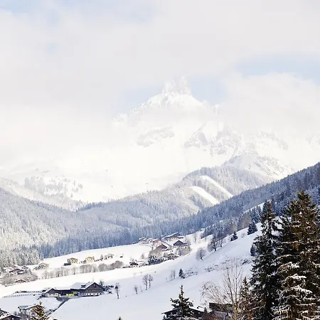 Hotel Alpenkrone 4*