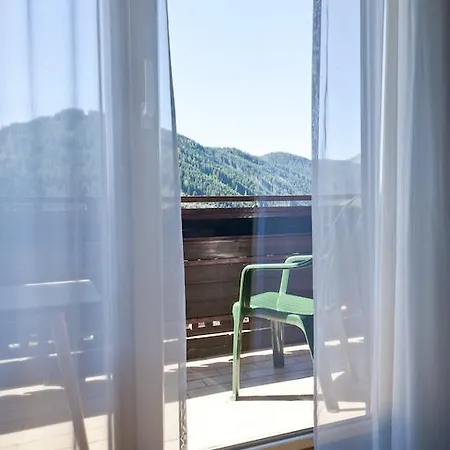 Hotel Alpenkrone 4*